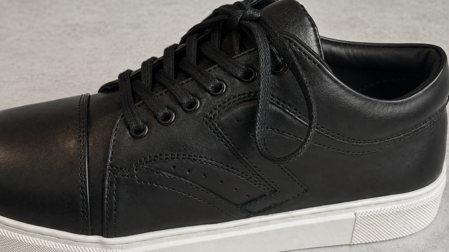 Mono Court — Minimal Calf-Leather Court Sneakers